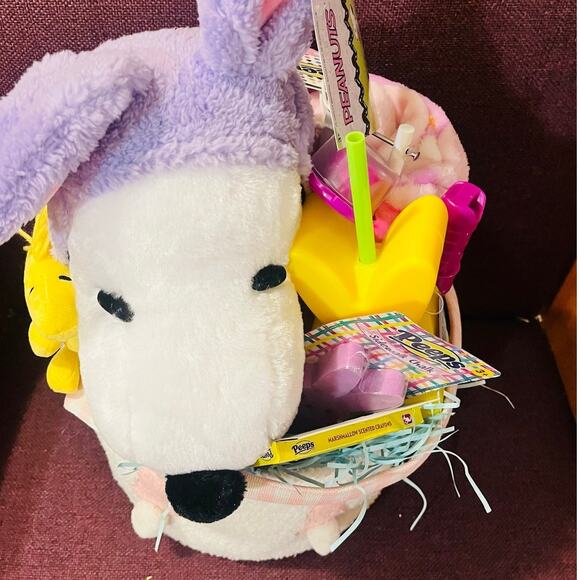 Snoopy Large Easter Greeter bundle peeps coloring book , chalk, crayons, bubble - Picture 8 of 8